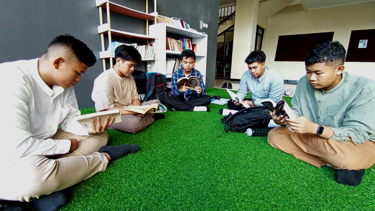 Kemandirian & Disiplin Diri