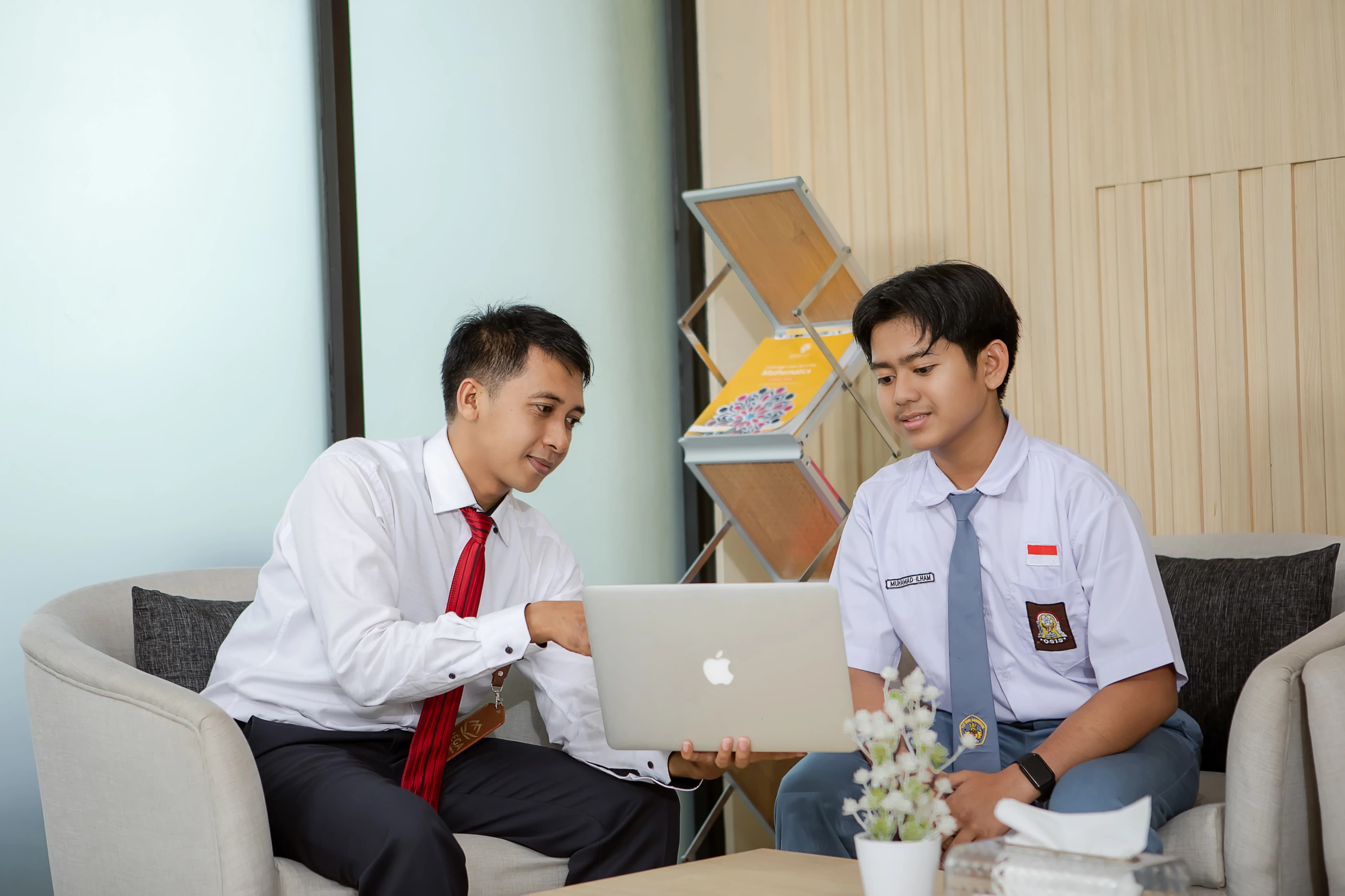  One-on-One - Image 2